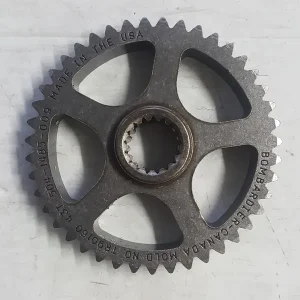 BOMBARDIER 43 TEETH SPROCKET, LARGE - SKI DOO Quantité Limitée